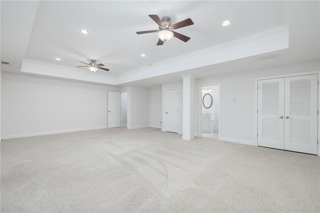 Building Photo - 5468 Wentworth St