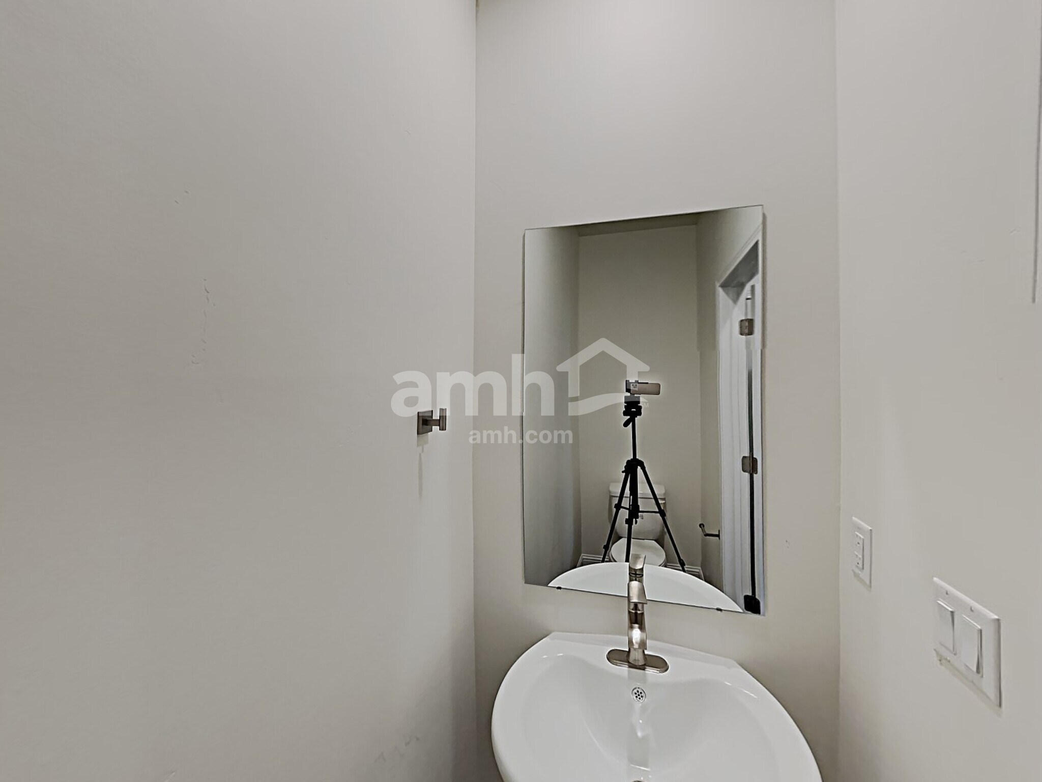 Building Photo - 7413 S Copper Rim Dr