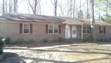 Building Photo - 242-244 Hurdle Dr