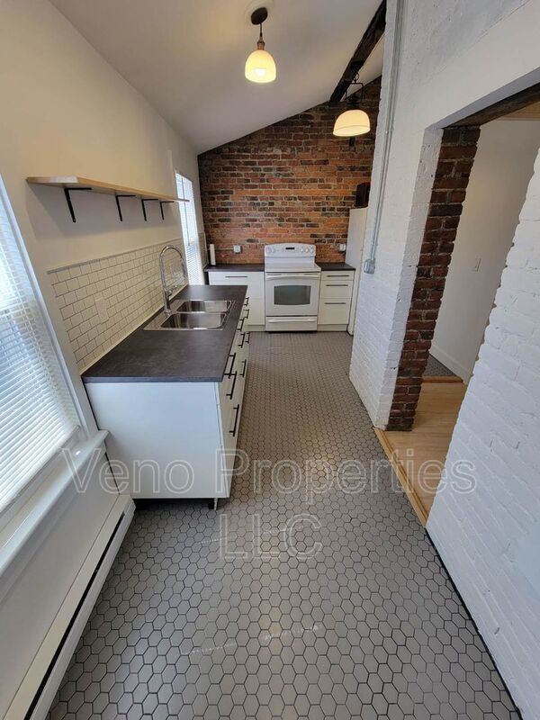 Building Photo - 3 Ashland Pl