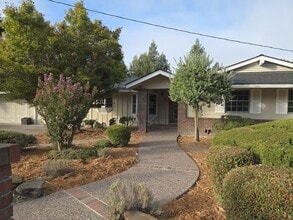 Building Photo - Single Level Alamo Rental near Roundhill G...