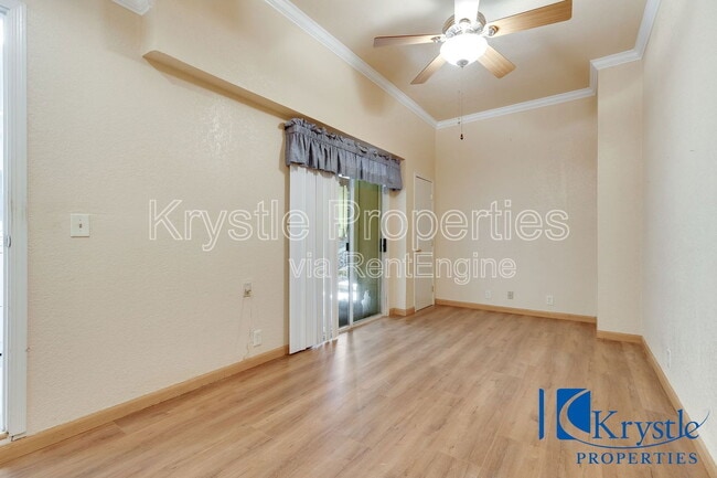 Building Photo - 20 Knoll Dr