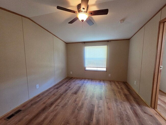 Building Photo - 169 Fort Worth St