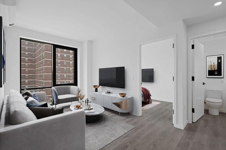 Building Photo - 33-52-52 Crescent St