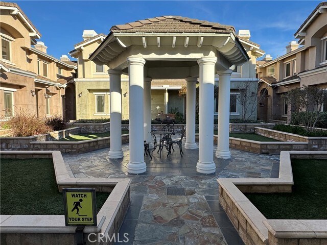 Building Photo - 88 N Roosevelt Ave