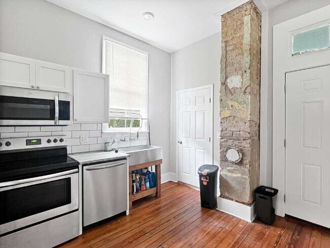 Building Photo - 1012 E Park Ave