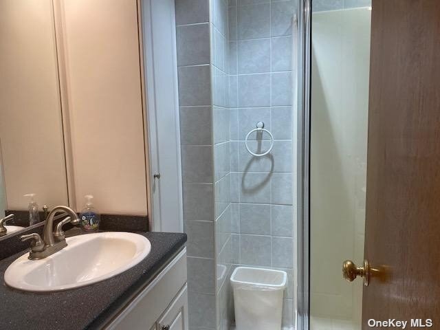 Building Photo - 36 Makamah Beach Rd