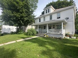 Building Photo - 223 Elm St