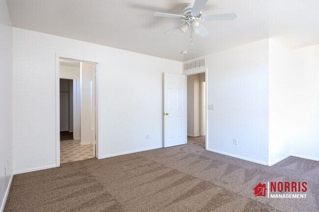 Building Photo - Spacious Home in Magic Ranch in Florence