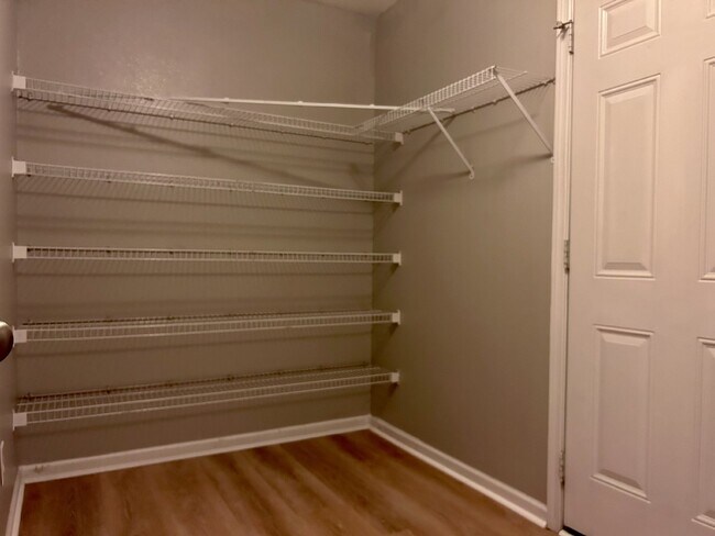 Building Photo - Coming soon!!! $500 off 1st month with 15 month lease!!! Magnificent 3 Bedroom in Madison