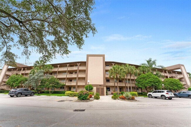 Building Photo - 1704 Andros Isle