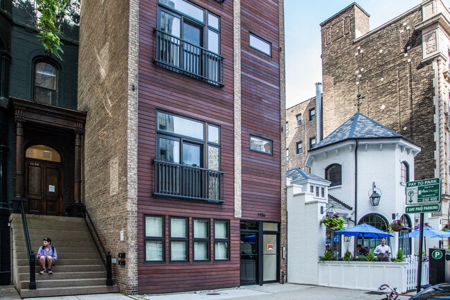 Building Photo - 1154-1156 N Dearborn St