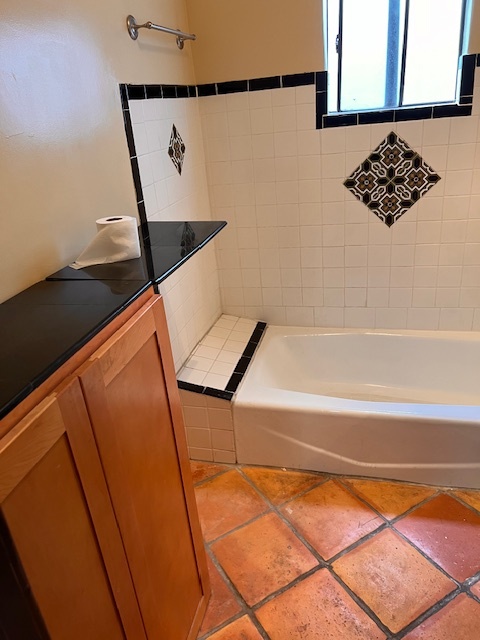 Bathroom - 3430 Cattaraugus Ave