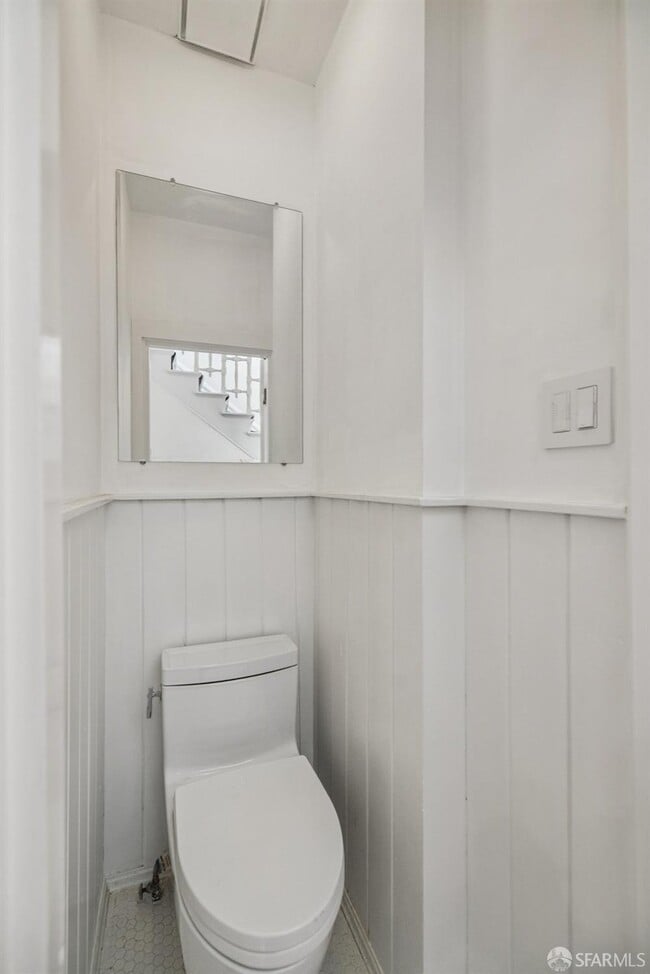 Building Photo - 282 Eureka St