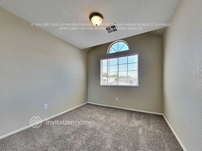 Building Photo - 5701 Heatherwood St