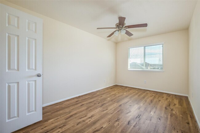 Building Photo - 8919 Inglebrook Ln