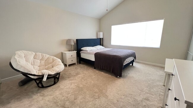 Building Photo - Wonderful 4 Bed 2 Bath Single Family Home ...