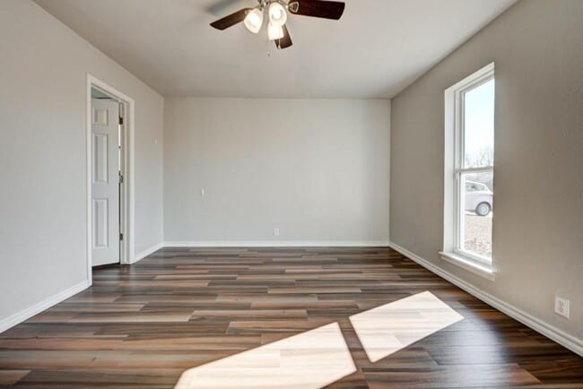 Building Photo - 1011 W Gemini Rd