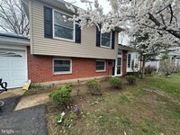 Building Photo - 62 Lakeview Ct