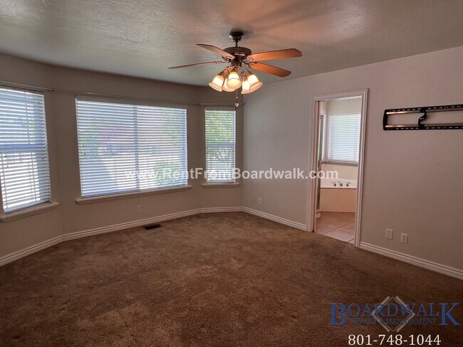 Building Photo - SPECTACULAR 5 Bed home in South Jordan!