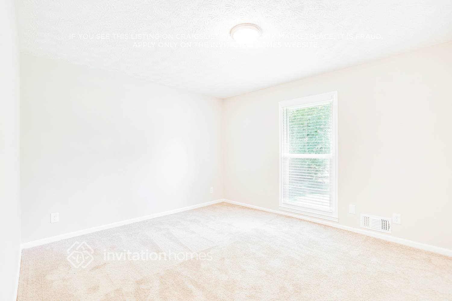 Building Photo - 90 Cook Ln