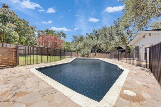 Building Photo - 11301 Taterwood Dr