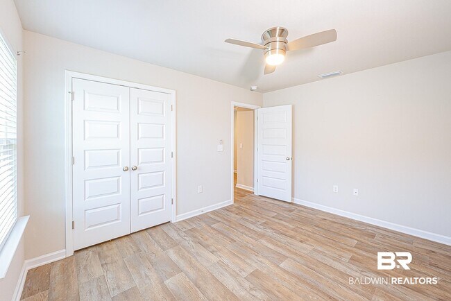 Building Photo - 24606 Alamitos Trace Dr