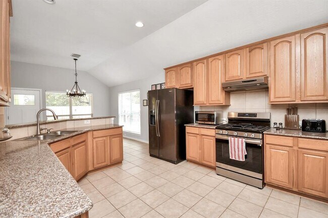 Building Photo - 6930 Hamilton Falls Ln