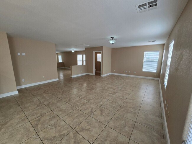 Building Photo - 4 Bedroom Rhodes Ranch Home for Rent