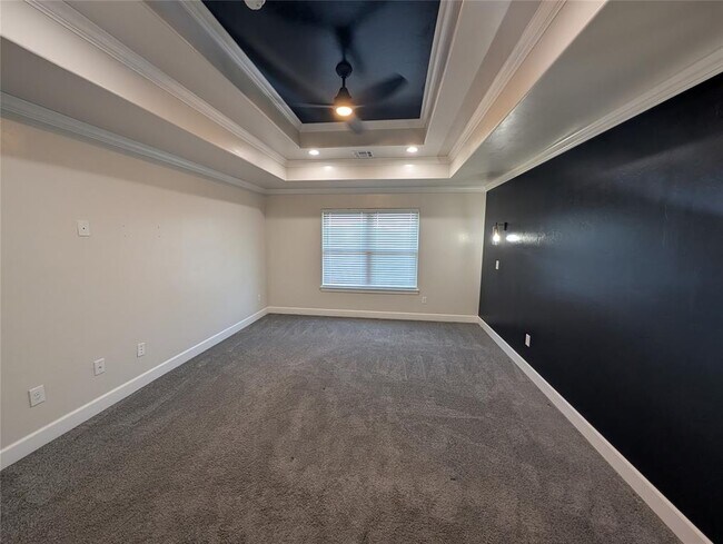 Building Photo - 405 NW 115th St