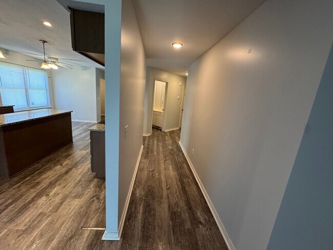 Building Photo - BEAUTIFUL PATIO  HOME IN NIXA