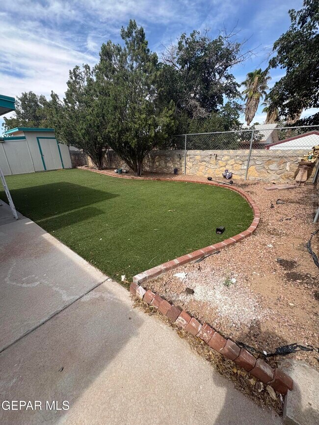 Building Photo - 3444 Tascosa St