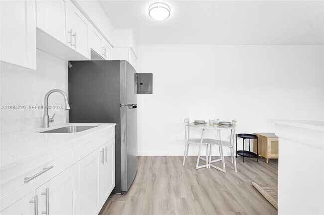 Building Photo - 13210 Memorial Hwy