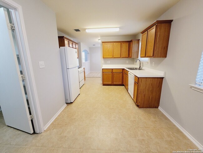 Building Photo - 8451 Chalk Hill Cove