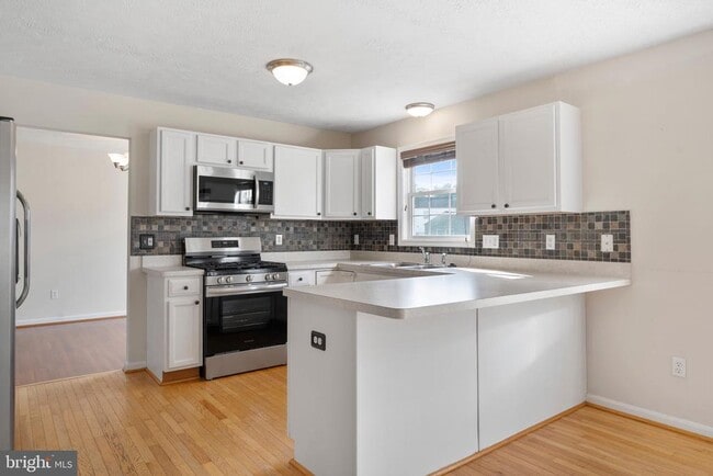 Building Photo - 21443 Hillary Ct