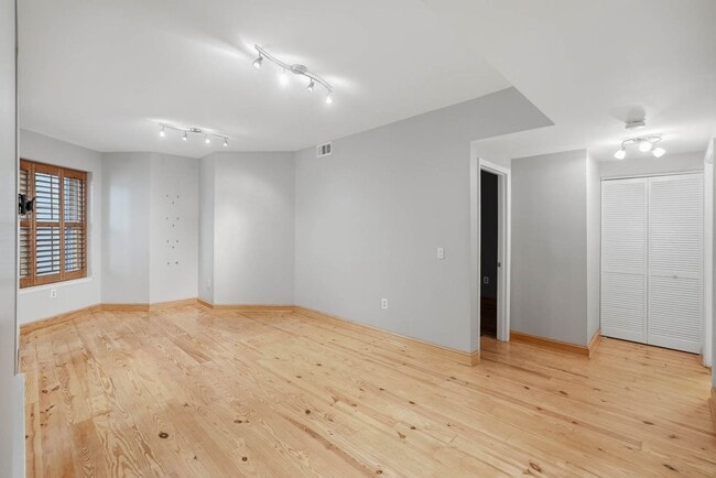 Building Photo - 1763 Columbia Rd NW