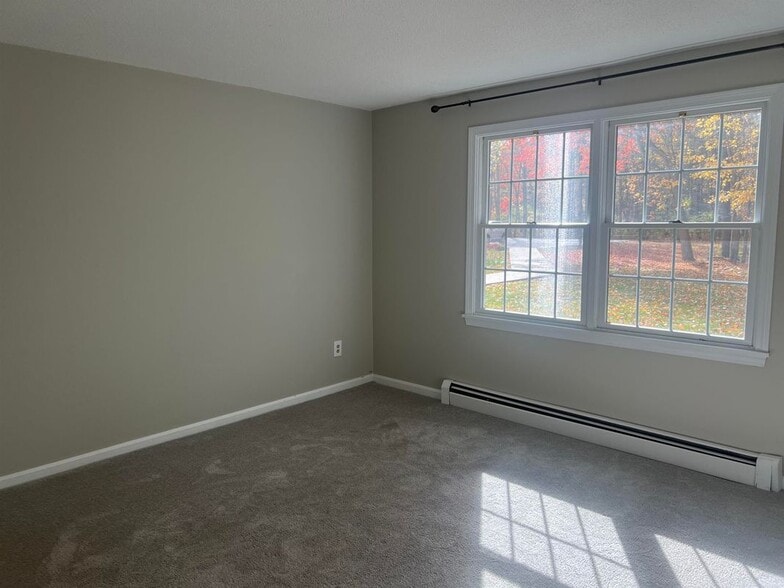 Building Photo - 416 Springbrook