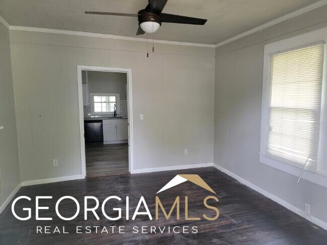 Building Photo - 92 Arnco 3rd St