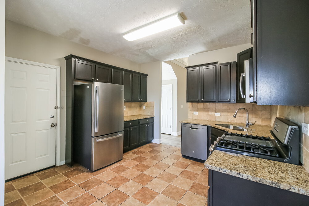 Building Photo - 453 Aviemore Loop