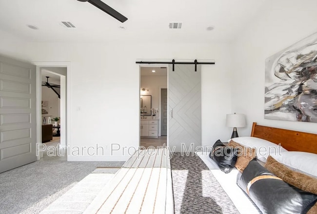 Building Photo - 4739 Legendary Dr