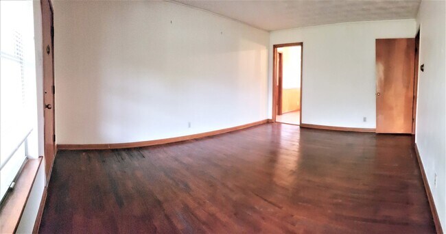Building Photo - 5305 Ammons St
