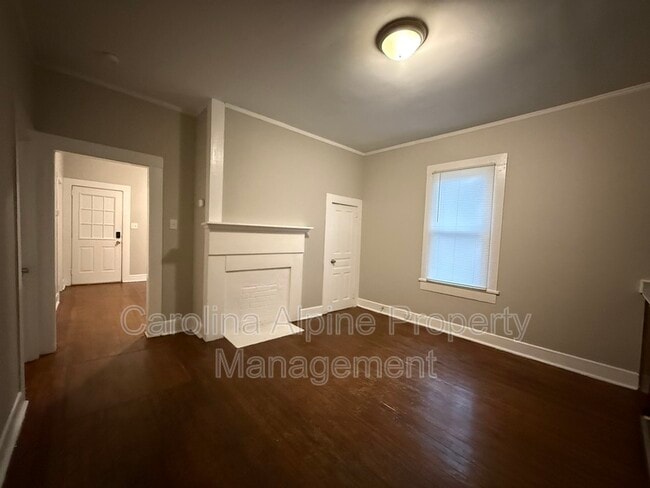 Building Photo - 1126 4th St