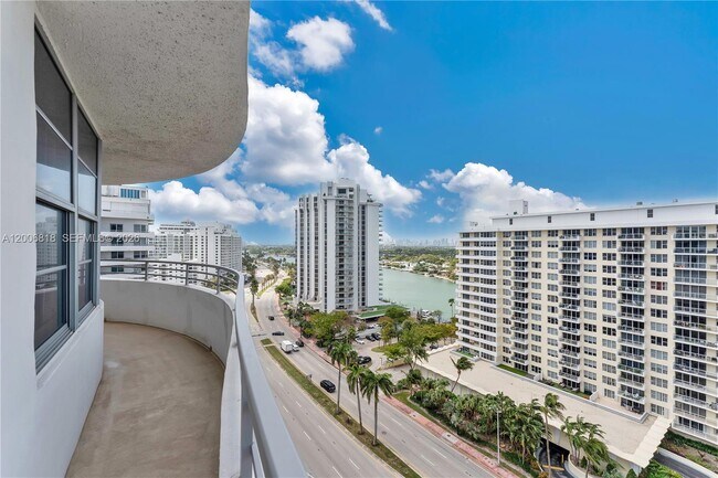 Building Photo - 5555 Collins Ave