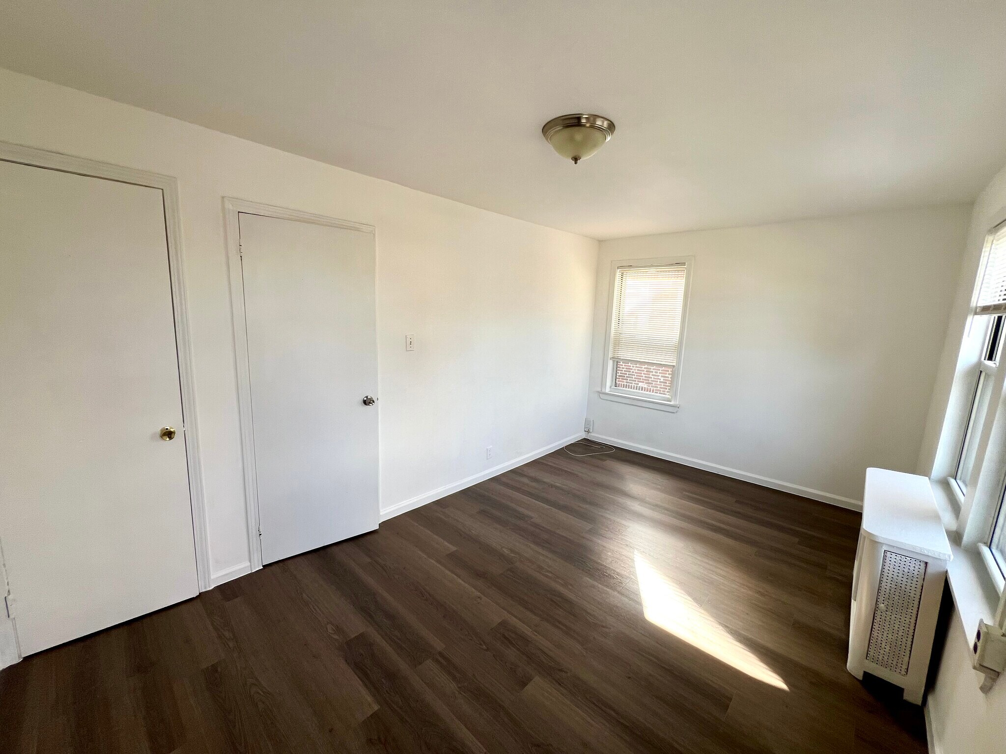 Building Photo - 9924 Ascan Ave