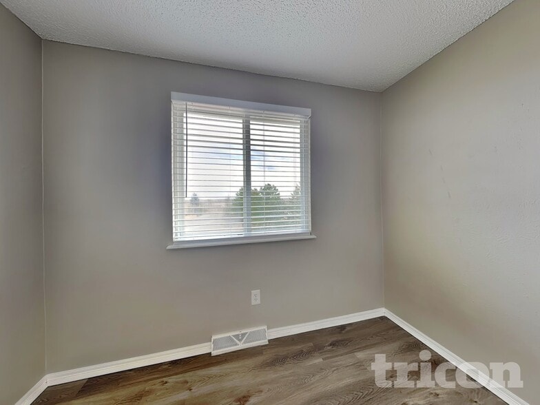 Building Photo - 8495 W 78th Cir