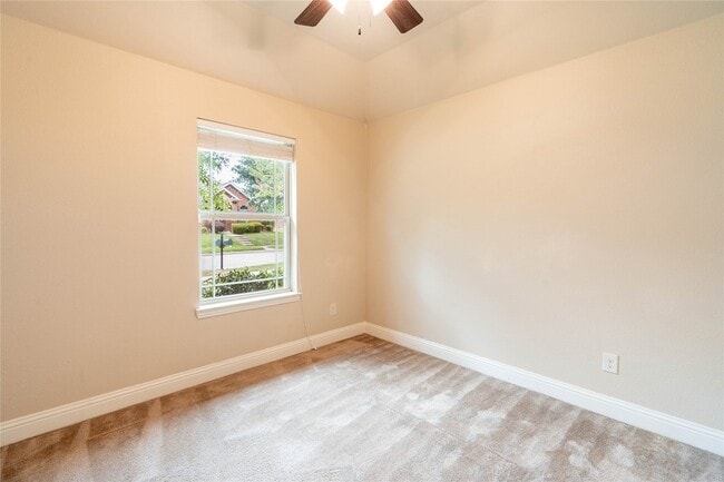 Building Photo - 210 Cool Meadows Ln