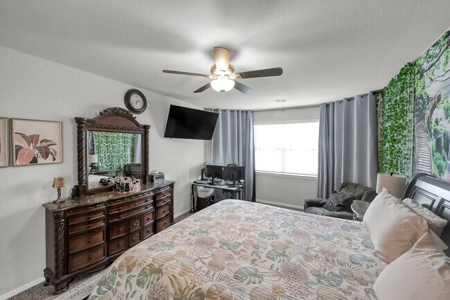 Building Photo - 3555 Cannon Dr