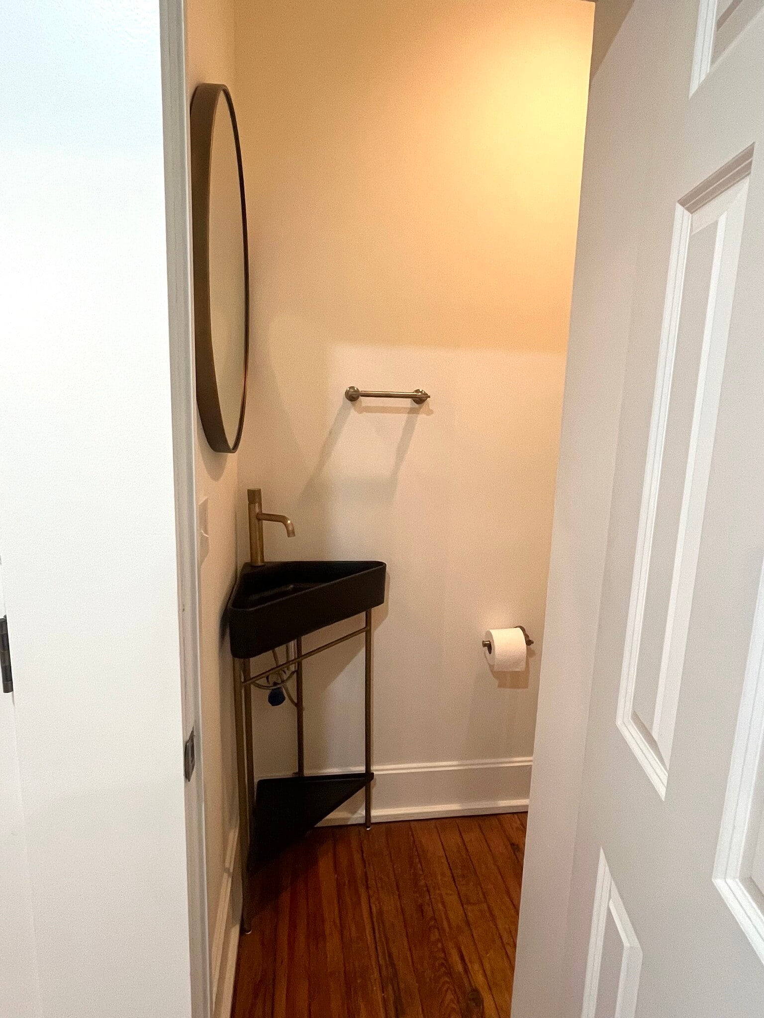 Building Photo - 672 Mohawk St