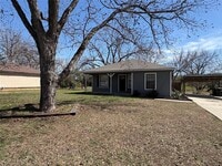 Building Photo - 601 Valley St