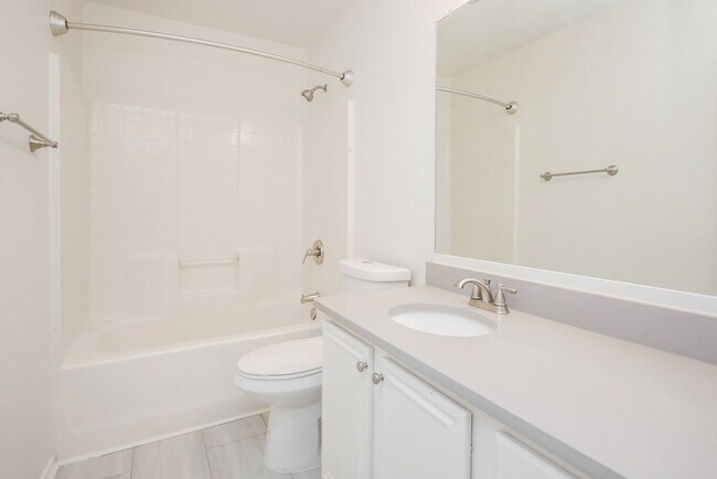 Building Photo - 828 Passive Dr